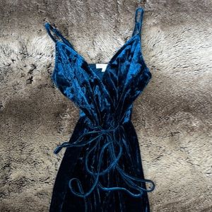 🦋socialite wrap dress🦋